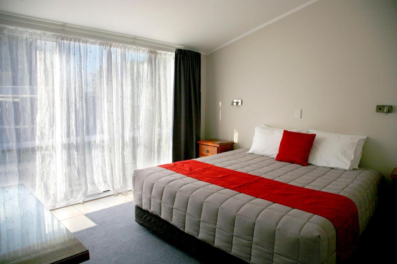Touchwood Motor Lodge Pukekohe Eksteriør billede