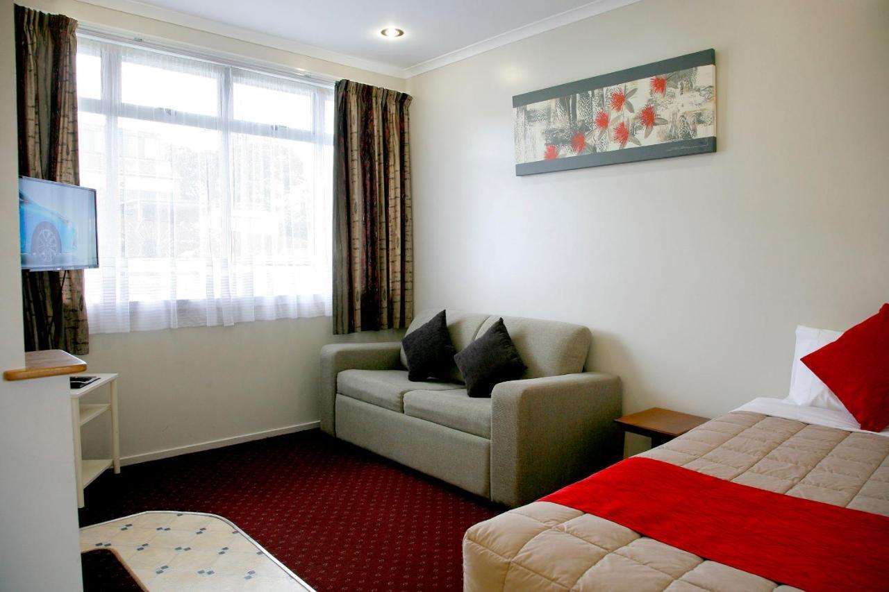Touchwood Motor Lodge Pukekohe Eksteriør billede