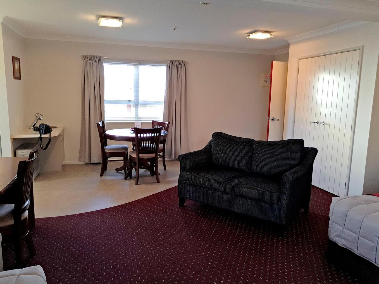 Touchwood Motor Lodge Pukekohe Eksteriør billede